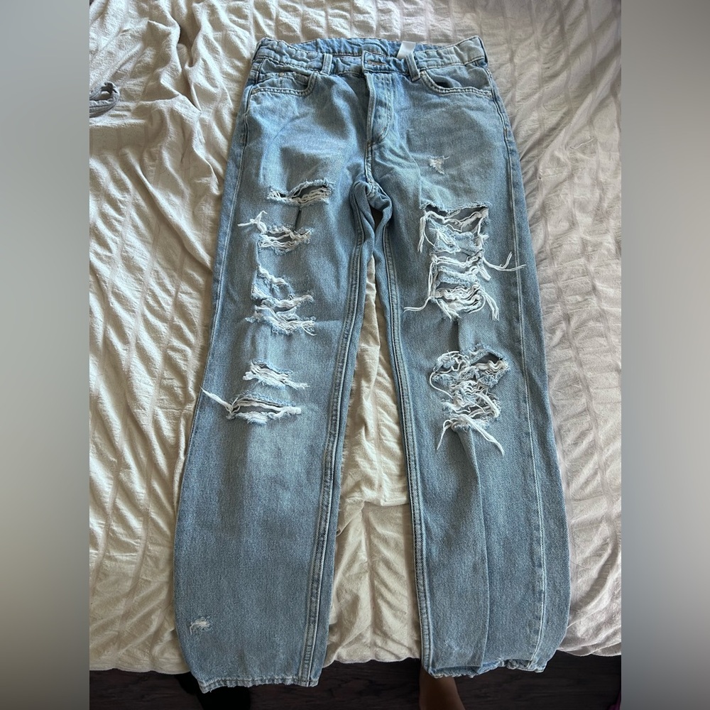 H&M Light Blue Distressed Boyfriend Jeans
